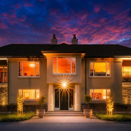 Oakview Hotel Hanmer Springs Bagian luar foto